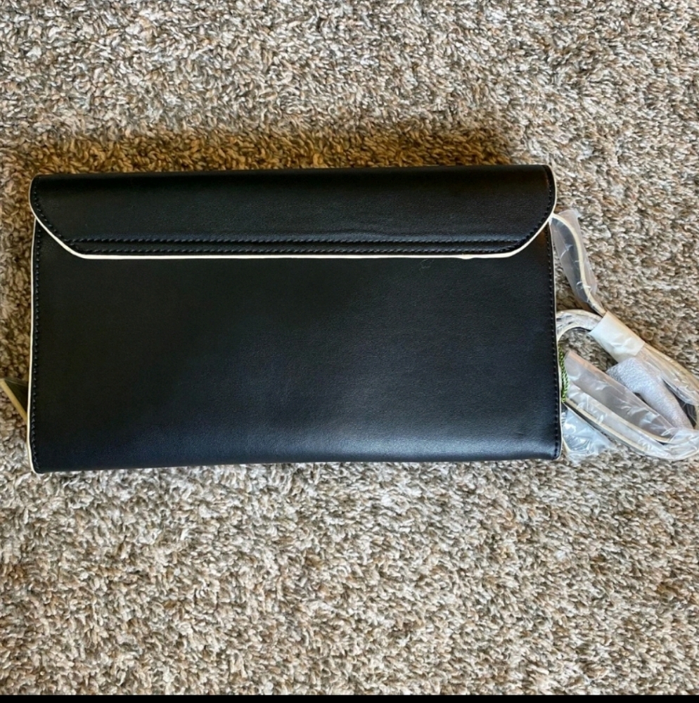 Vera Bradly Faux Leather Flap Clutch/Shoulder Bag Black NWT - Picture 2 of 4